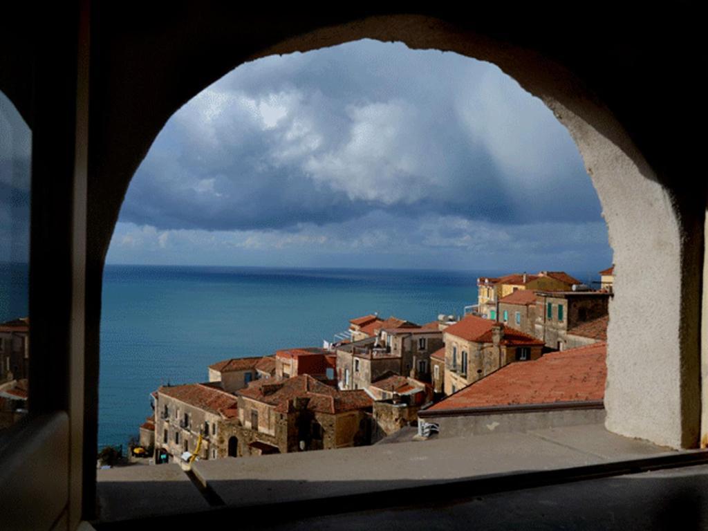 Апартаменты Residenza Matarazzo E Le Sue Soffitte Кастеллабате Номер фото